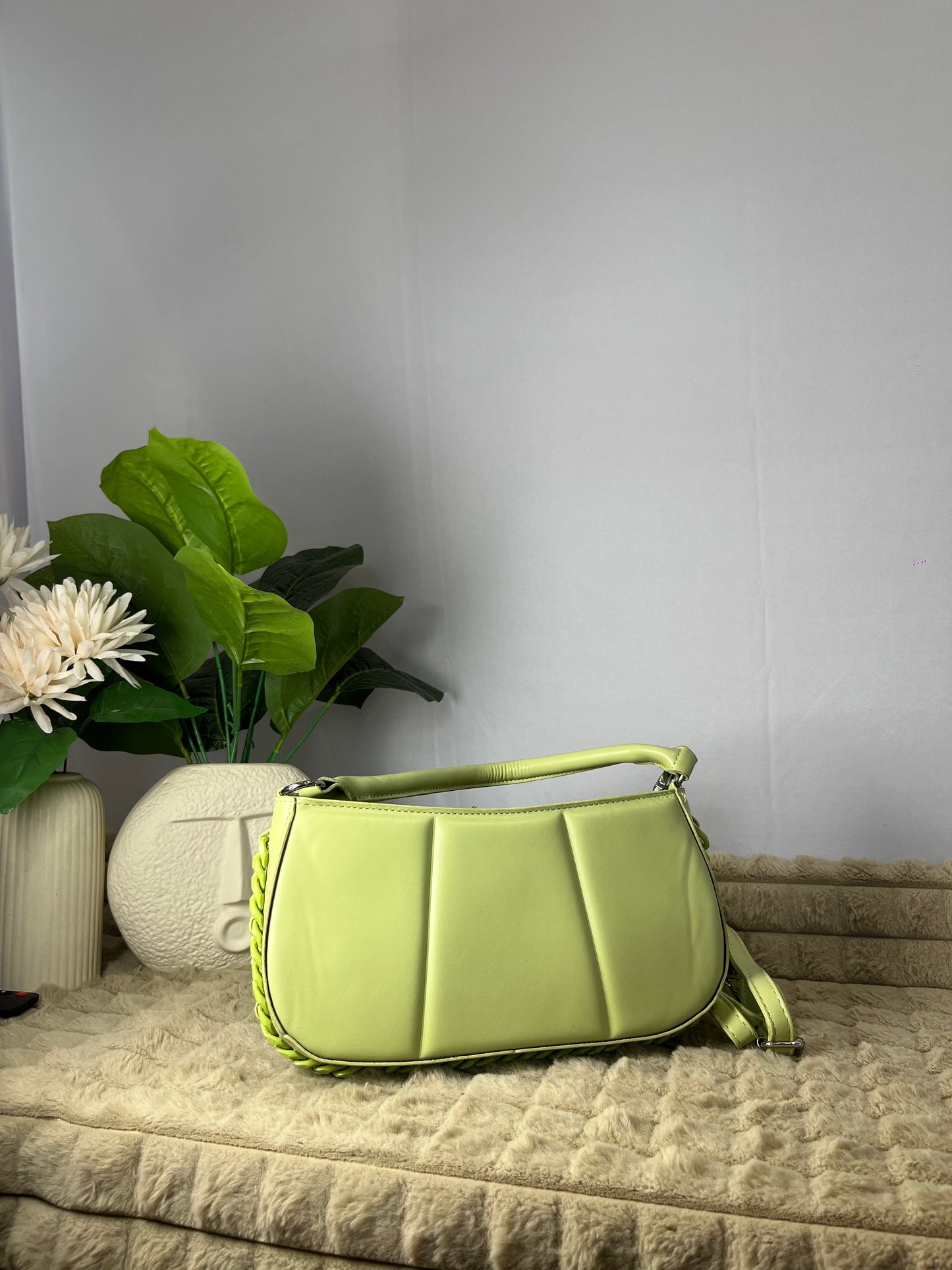 Lime twist chain bag